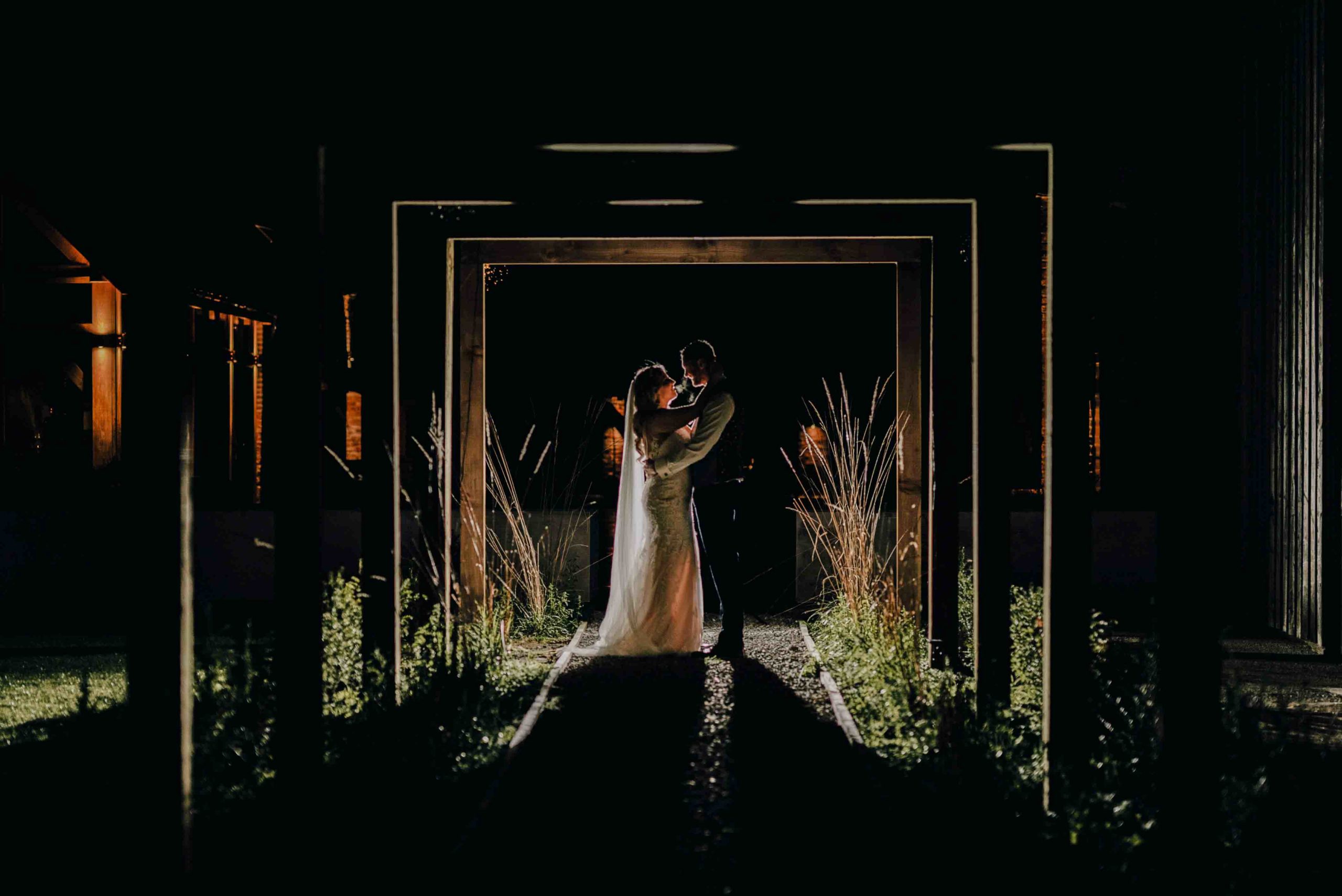 Real, relaxed and natural wedding photographer