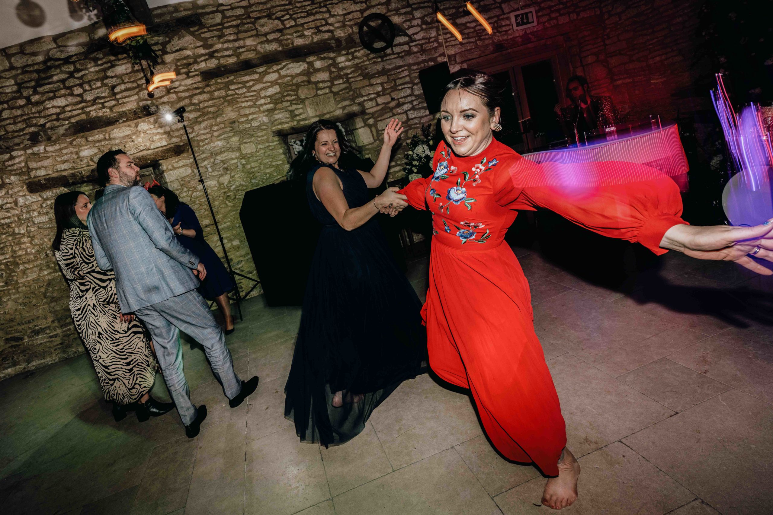 Wedding dancefloor photographer