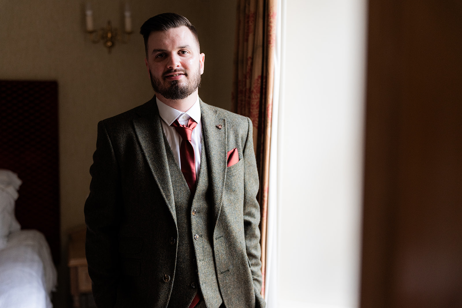 Elopement wedding photographer and videographer image 2