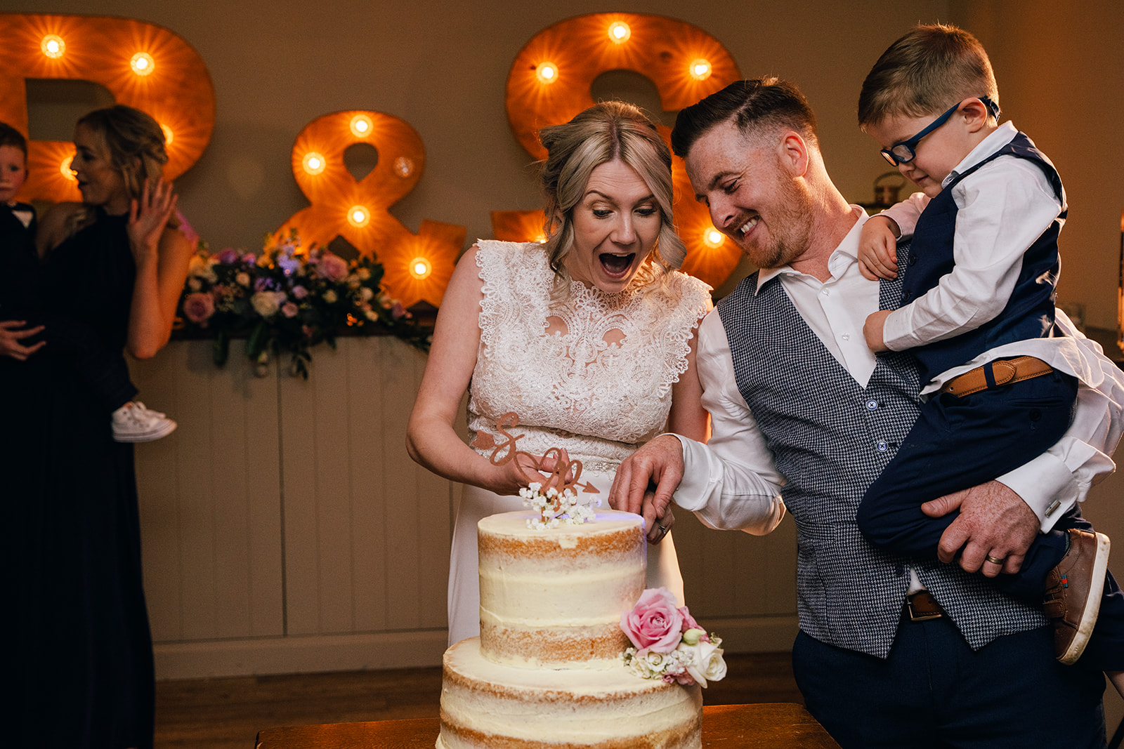 Wedding cake cutting, Woodman Inn, Thunderbridge, Huddersfield